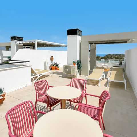 Apartment 6 persons - Penthouse poolside