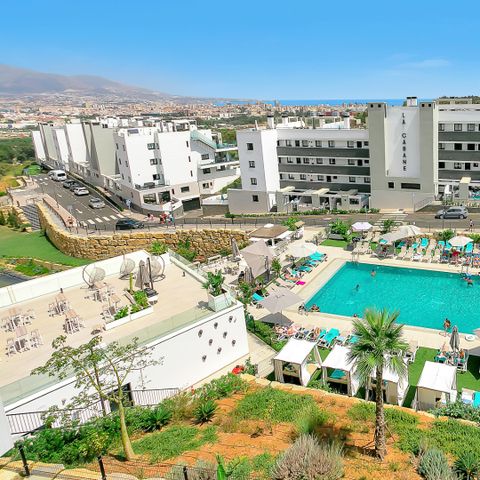 Apartment 6 persons - Penthouse poolside
