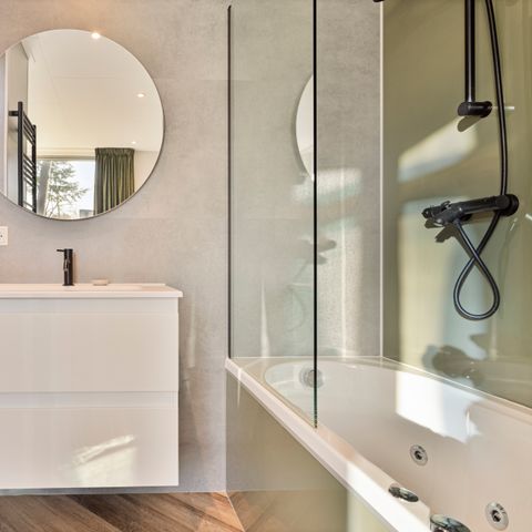 BUNGALOW 4 people - Veluwe farm Wellness (Hot tub)