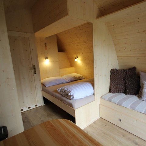 UNUSUAL ACCOMMODATION 3 people - Megapod VIP
