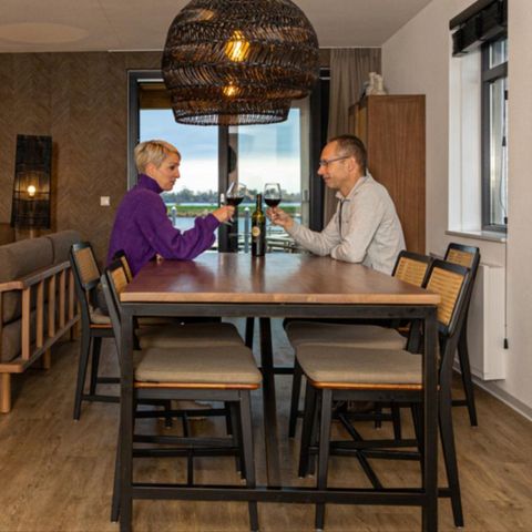 HOUSE 4 people - Premium Water