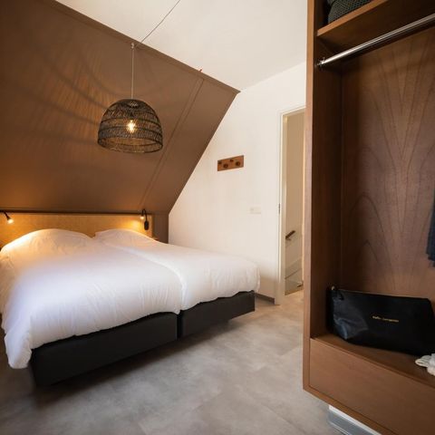 HOUSE 4 people - Premium Water