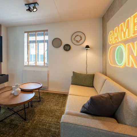 Accommodation 4 persons - Premium Game