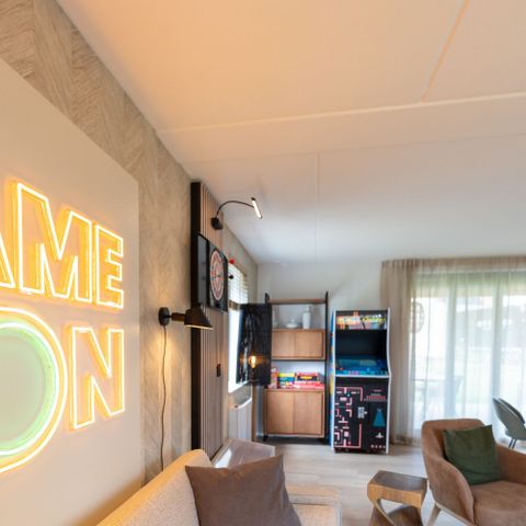 Accommodation 4 persons - Premium Game