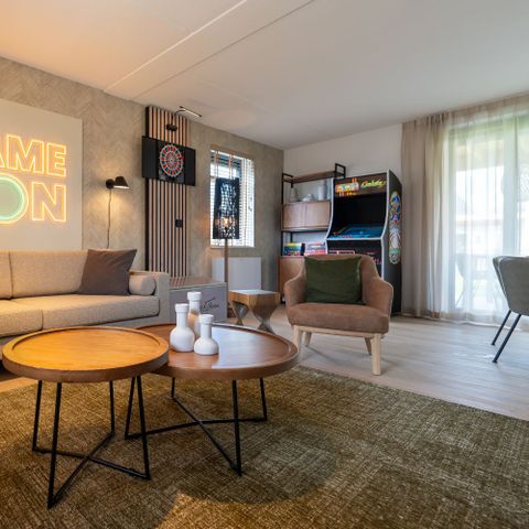 Accommodation 4 persons - Premium Game