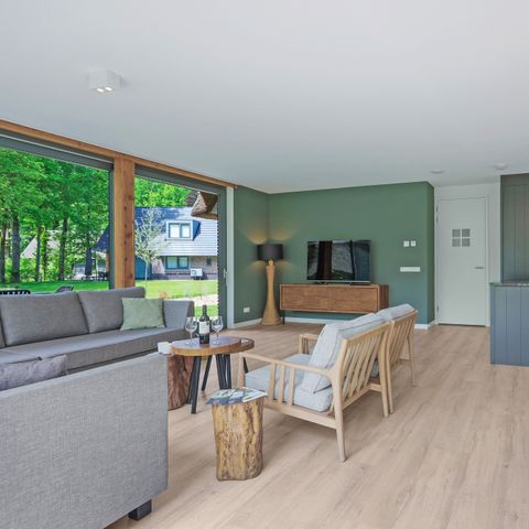 HOUSE 10 people - 10EL1