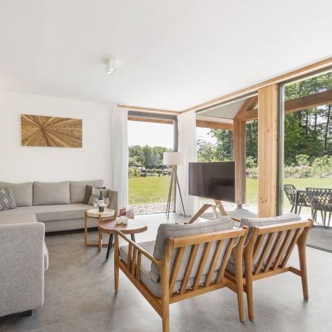 HOUSE 8 people - 8EL