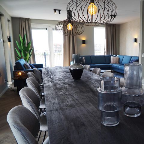 APARTMENT 12 people - GroupThe Hanseatic