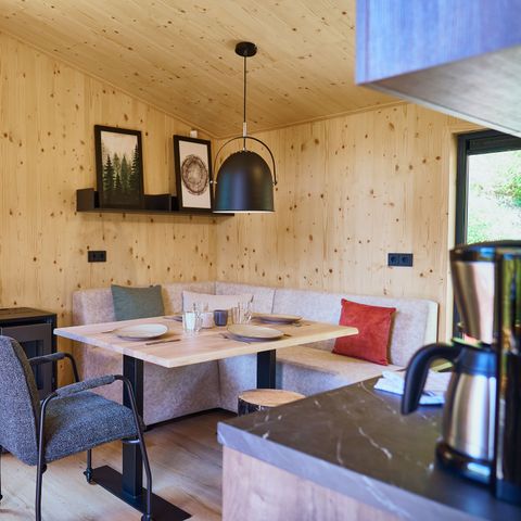 Accommodation 4 persons - Luxury tree house with slide