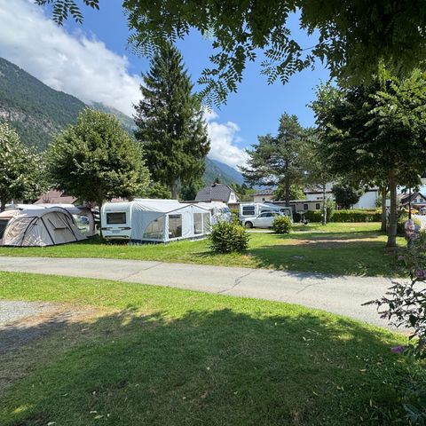 Pitch - Standard private toilet facilities nearby