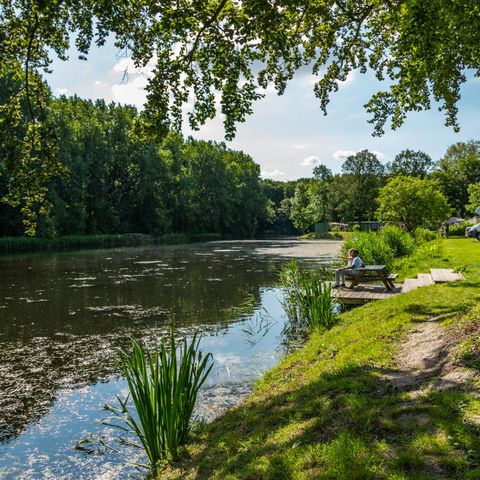 Pitch - Comfort L motorhome site by the water