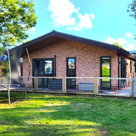 CHALET 6 people - Brick Lodge with hot tub