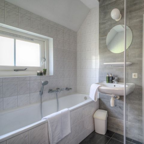 HOUSE 4 people - Country house C4