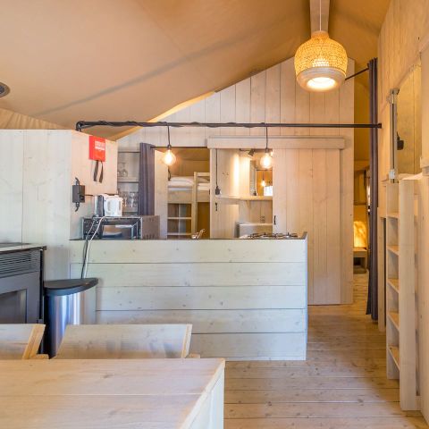Canvas and wooden tent 6 persons - 4-6ST