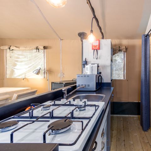 Canvas and wooden tent 6 persons - 4-6ST