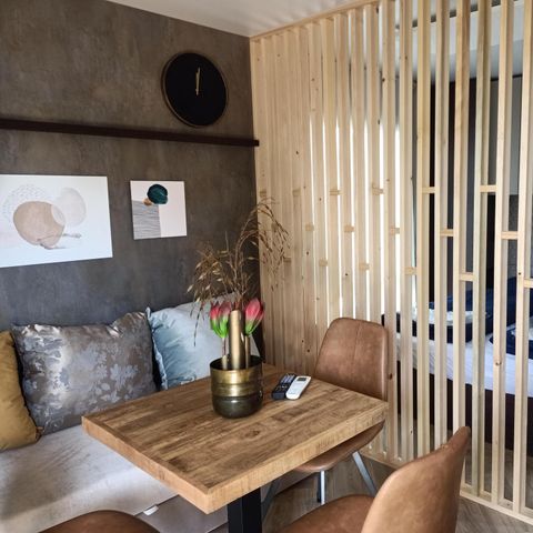 UNUSUAL ACCOMMODATION 2 people