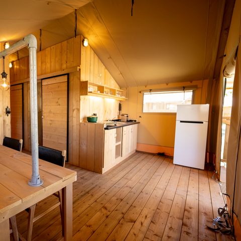 Canvas and wooden tent 4 persons