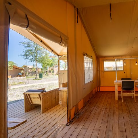 Canvas and wooden tent 4 persons