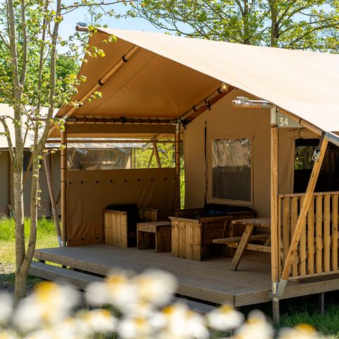 Canvas and wooden tent 4 persons