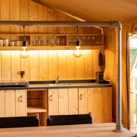 Canvas and wooden tent 6 persons