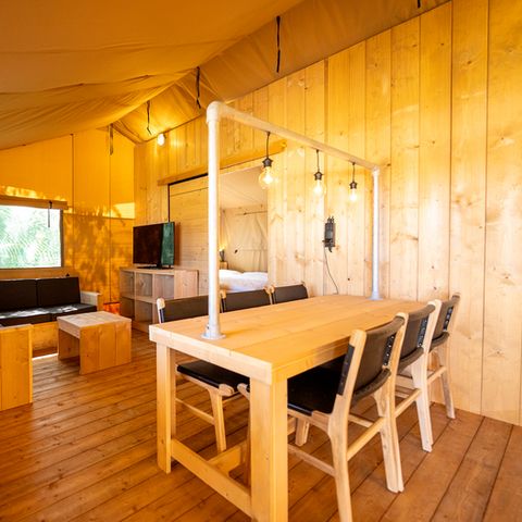 Canvas and wooden tent 6 persons