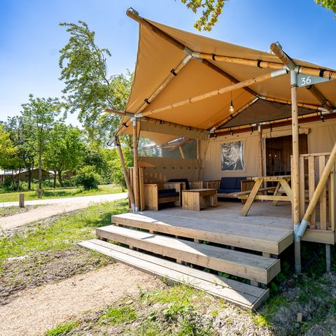 Canvas and wooden tent 6 persons