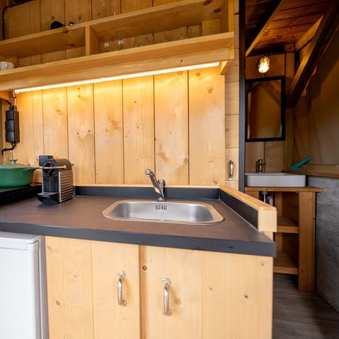 Canvas and wooden tent 2 persons