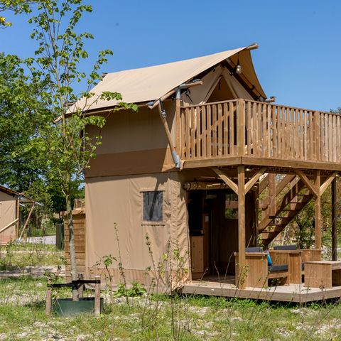 CANVAS AND WOOD TENT 2 people