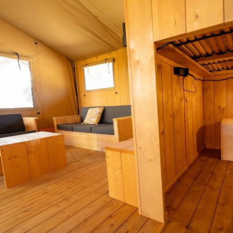 Canvas and wooden tent 8 persons