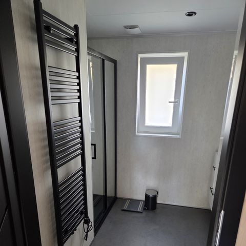 Lodge 4 persons - Aekinger: fenced garden and hot tub – no pets allowed
