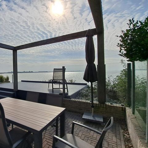 Villa 6 persons - Embankment villa