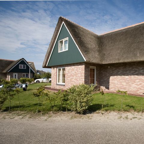 VILLA 6 people - Beach villa with spa bath & sauna