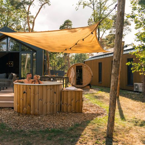 LODGE 6 people - Forest lodge with hot tub & sauna
