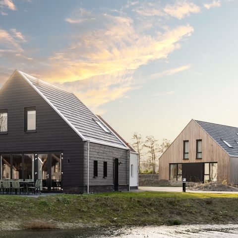 Group accommodation 14 persons - Zeeland Part Sand