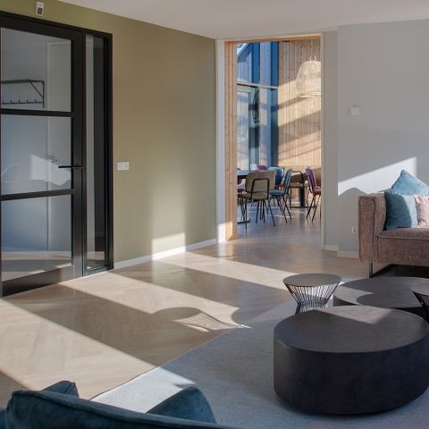 HOUSE 20 people - Flood shed