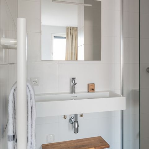 BEDROOM 2 people - Smuggler's room