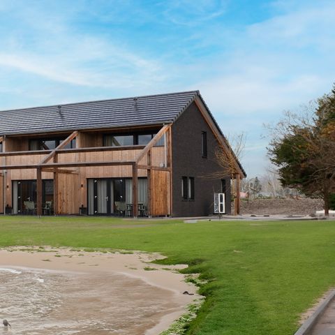 BEDROOM 2 people - Smuggler's room