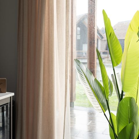 APARTMENT 2 people - Smugglers