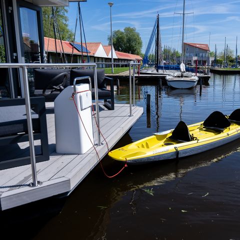 UNUSUAL ACCOMMODATION 4 people - Houseboat Heeg