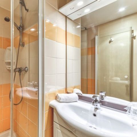 APARTMENT 5 people - 3 Rooms 5 People