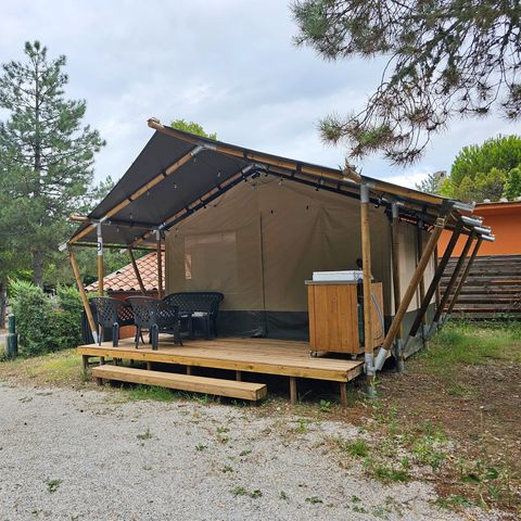 Canvas and wooden tent 4 persons