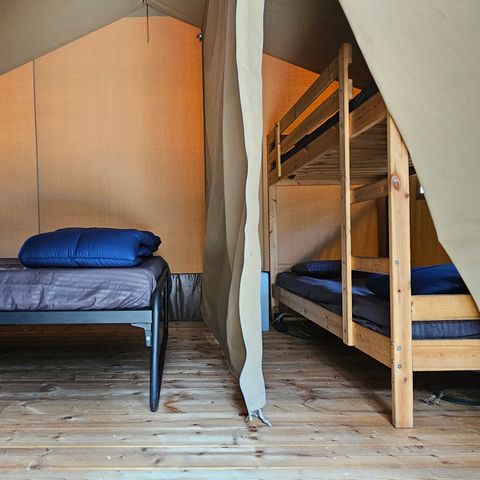 Canvas and wooden tent 4 persons
