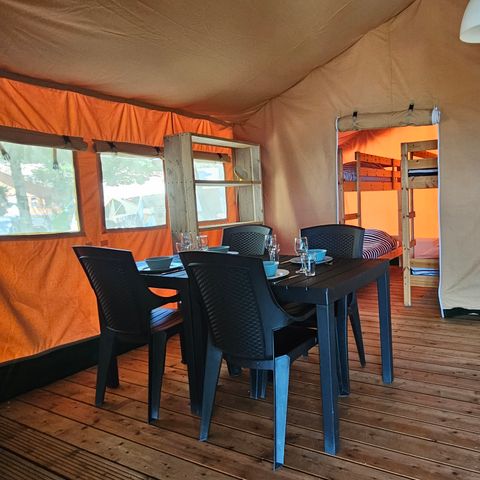 Canvas and wooden tent 6 persons