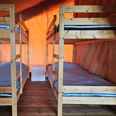 Canvas and wooden tent 6 persons