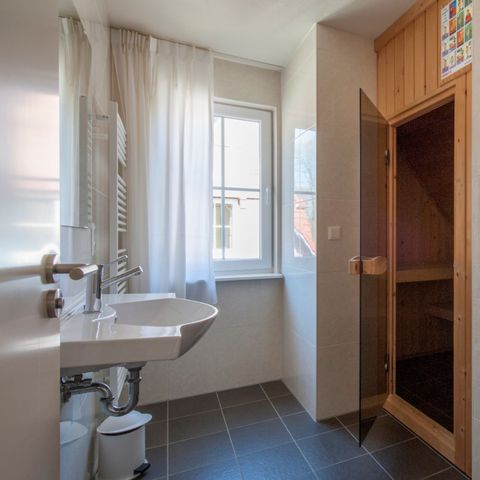 HOUSE 5 people - BBL5