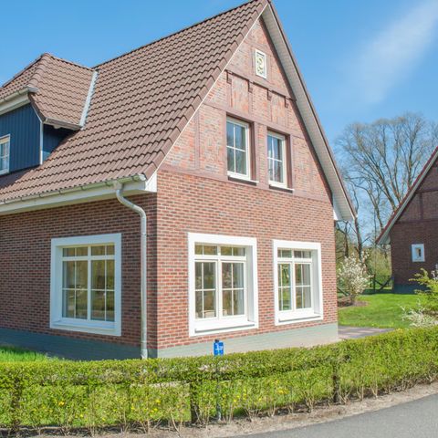 HOUSE 5 people - BBL5