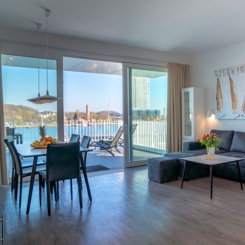 APARTMENT 6 people - 4-6LP penthouse Promenade villa