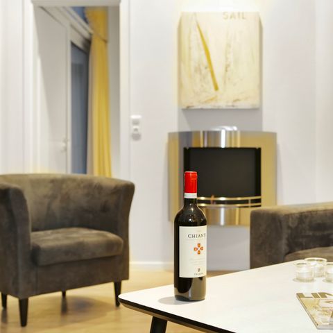 HOUSE 8 people - 8LP