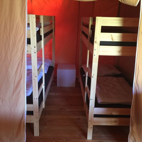 CANVAS AND WOOD TENT 6 people - incl. private sanitary unit