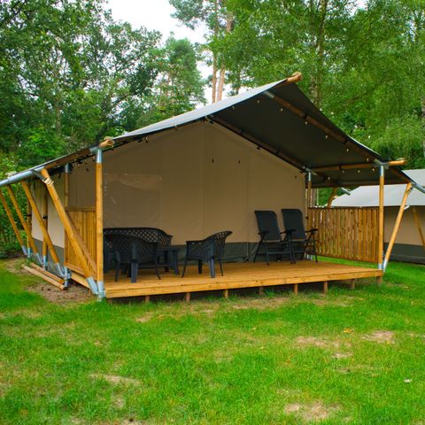 Canvas and wooden tent 6 persons - including toilet